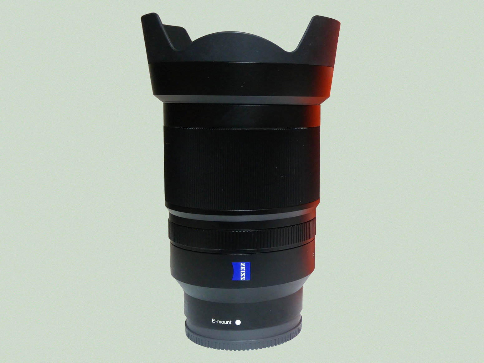 A fast wide-angle prime lens for Sony FE full-frame system.