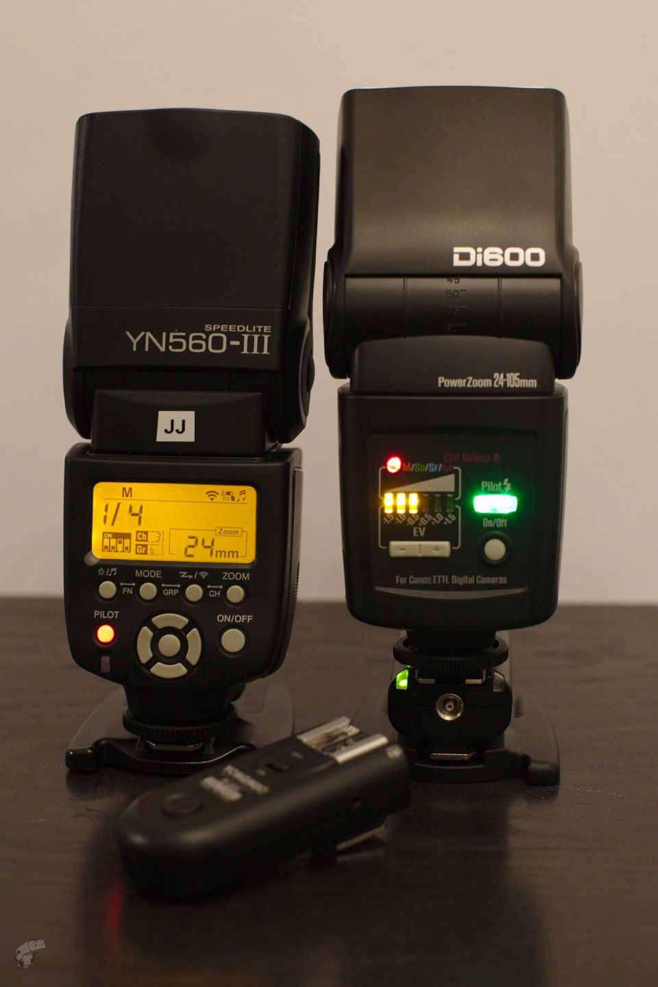 Nissin Di600, YongNuo YN-560-III ja RF-603